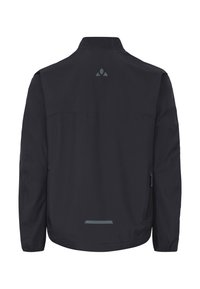 Veste légère noire avec col haut, manches longues, poche latérale zippée et deux petits détails réfléchissants à l'arrière.