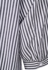 Zizzi GESTREIFTE MIT 3/4-ÄRMELN - Tunica - black w. wh.stripe