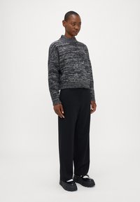 Vero Moda Petite VMDAIMA - Pulóver - black/birch/silver