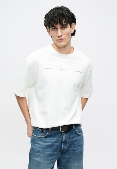 White cotton T-shirt with short sleeves, featuring blue text "HZW (25-26)", "HOLZWEILER", and "WONDERLAND" printed on the front.