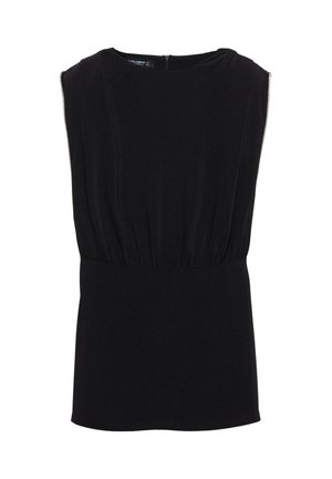 Črni top brez rokavov iz gladkega blaga, s pasom, ki je nabran, in z zadrgo na zadnji strani, s preprosto, čisto obliko.
