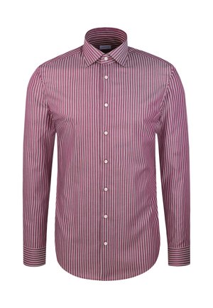 Langarmhemden mit weißen vertikalen Streifen auf burgunderfarbenem Hintergrund und einem klassischen Kragen.