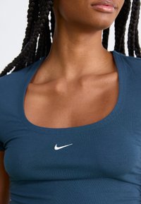 Nike Sportswear Basic póló - armory navy/sail