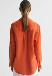Reiss Bluza s gumbima - orange