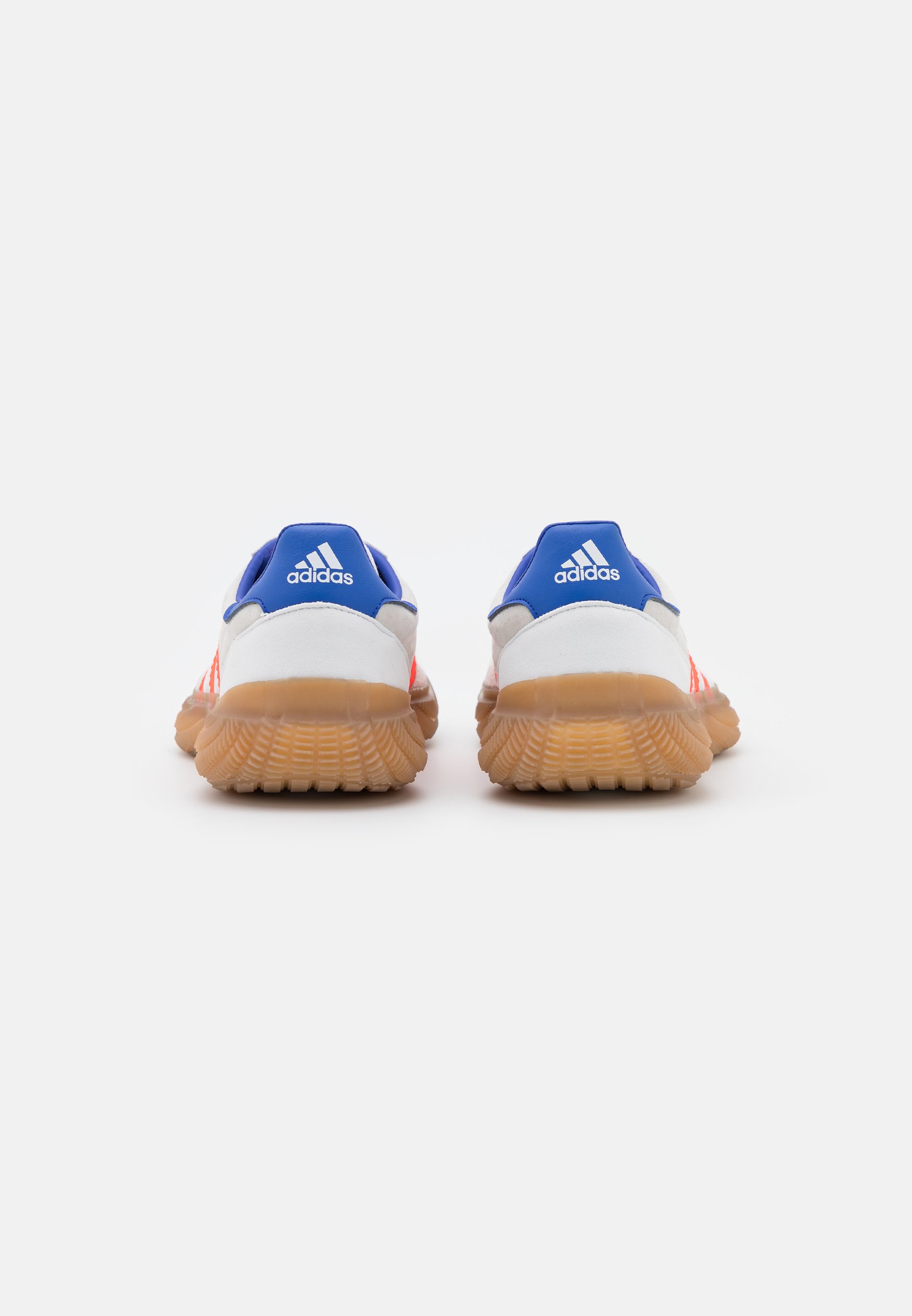 adidas Performance HB SPEZIAL PRO - Handbalschoenen - footwear white/solar  red/sonic ink/wit - Zalando.nl