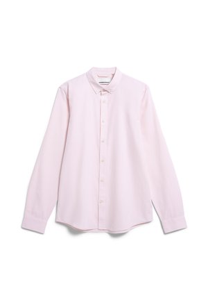 Lichtroze button-up shirt met lange mouwen, een klassieke kraag en een afgeronde onderkant. Gemaakt van katoen met subtiele logo-details op de borst.
