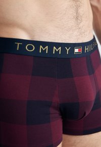 Tommy Hilfiger TRUNK SOCK SET - Boxer brief - black/red/dark blue