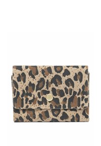 Beige en bruine portemonnee van suedine met luipaardprint, met een drukknoopsluiting en een zachte textuur. Kenmerkt zich door gedurfde zwarte vlekken en een compacte rechthoekige vorm.
