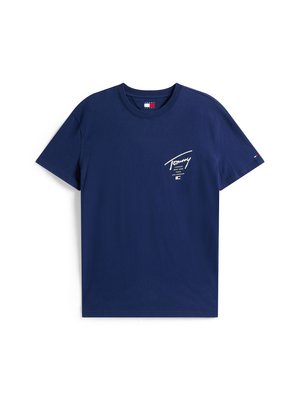 Tamsiai mėlynas medvilnės marškinėliai su apvaliu iškirpimu, trumpomis rankovėmis ir balta logotipo spauda kairėje krūtinės pusėje su kontrastingomis detalėmis.