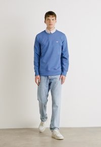 GANT SHIELD C NECK - Felpa - vintage blue