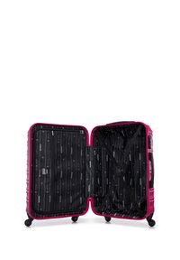 WITTCHEN MEDIUM SUITCASE WITH LUGGAGE TAG FROM ABS - Wheeled suitcase - pink
