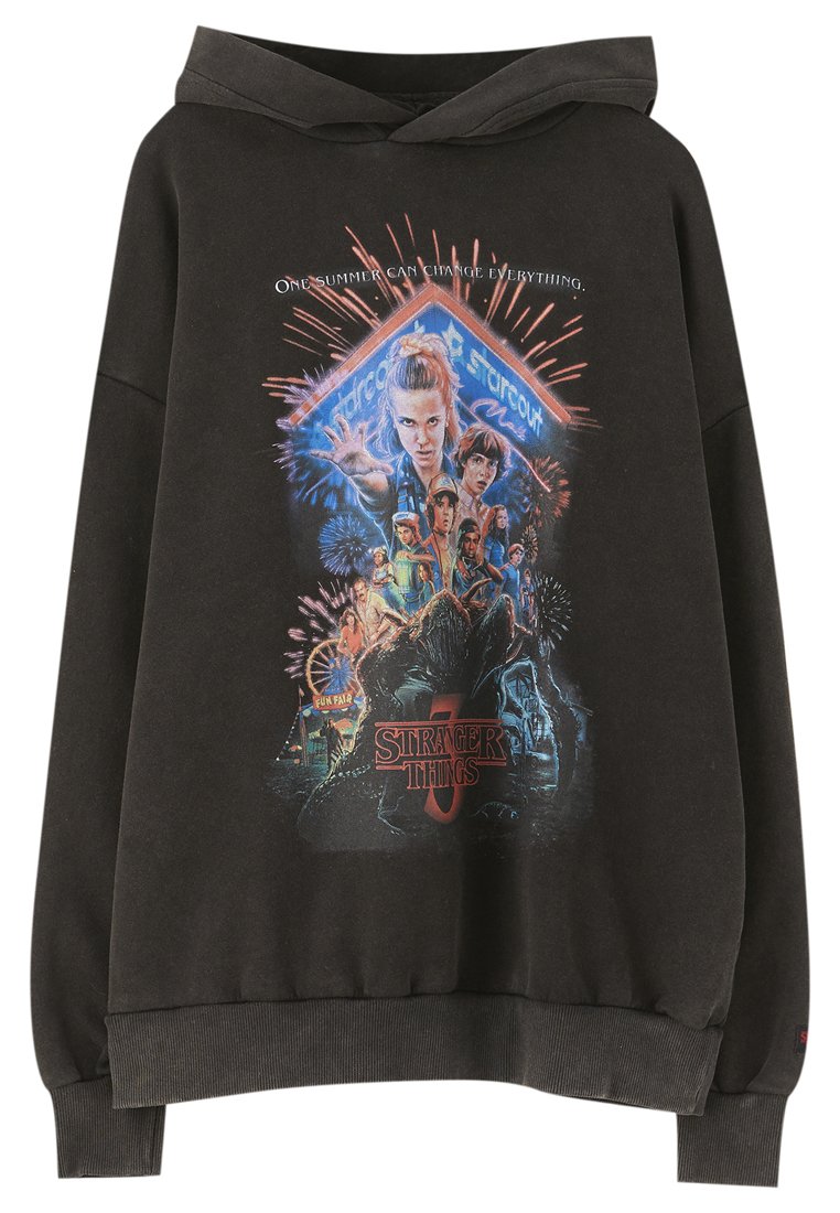 pull and bear sweat stranger things