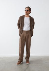 Pier One Cardigan - taupe