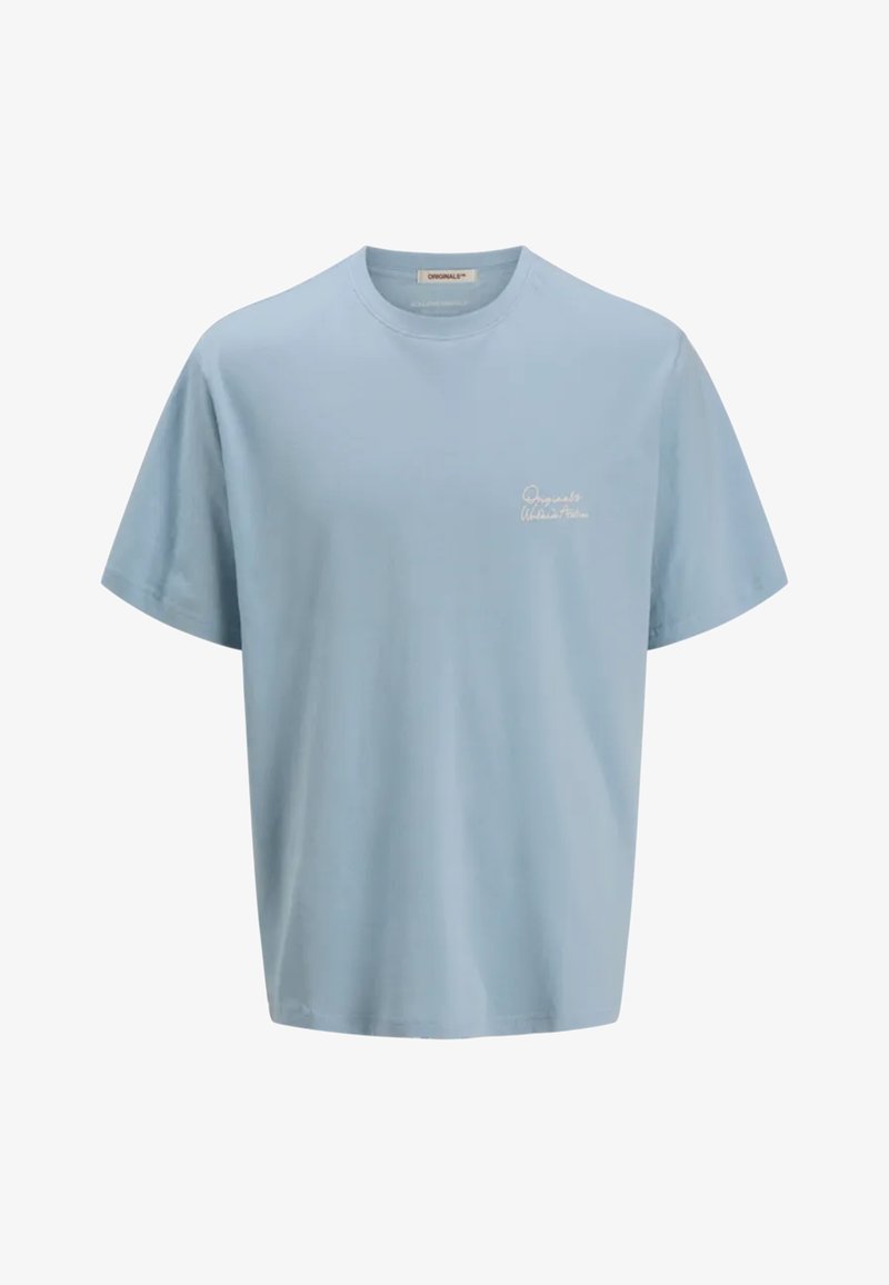 Lyseblå bomulds t-shirt med korte ærmer, rund hals og broderet "Originals" logo på venstre bryst. Glat tekstur.