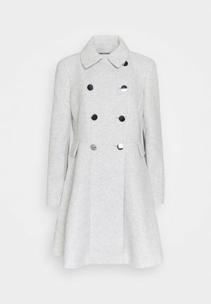 Jasnoszary dwurzędowy płaszcz z wełny z sześcioma czarnymi guzikami, długimi rękawami, klapowym kołnierzem i dwoma bocznymi kieszeniami.