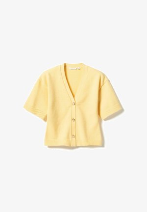 Kratki kardigan s kratkim rukavima od lagane žute mješavine vune, s V-izrezom, pet dugmadi sprijeda i rebrastim rubom i rukavima.