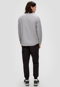 QS Overhemd - taubengrau