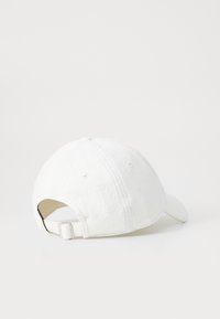 Nike Performance U J CLUB CAP S CB PARIS ST GERMAIN - Equipación de clubes - sail/pale ivory/infrared 23