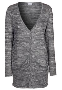 Grauer, langärmeliger Cardigan aus strukturiertem Strickstoff, mit tiefem V-Ausschnitt und einer siebentelligen Knopfleiste mit diagonalen Raffungselementen.