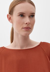 s.Oliver BLACK LABEL Bluse - dunkelorange