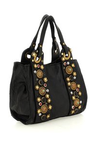 Borsa a mano in pelle nera con doppi manici, adornata con borchie decorative rotonde dorate, nere, rosse, blu e trasparenti sui lati anteriori.