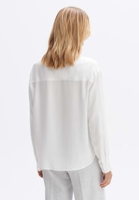 OPUS FELPINA - Button-down blouse - milk