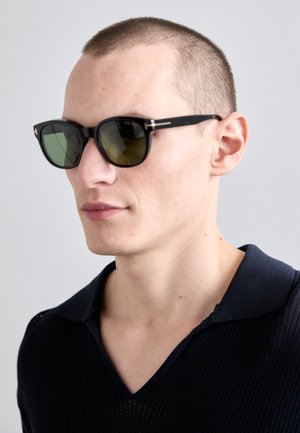MERT - Aurinkolasit - shiny black/green