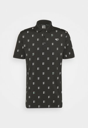 Svart polo t-shirt med ett mönster av vita och gröna abstrakta linjer. Klassisk krage, två-knappig knappslå, korta ärmar och mjukt tyg.