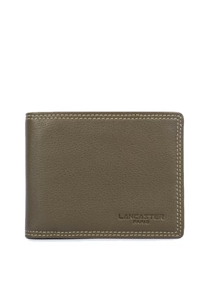 Portefeuille en cuir brun bi-pli avec couture blanche et "LANCASTER PARIS" embossé dans le coin inférieur droit.