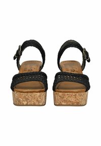 Czarne sandały na platformie z plecionym paskiem, z korkowym obcasem i brązową skórzaną wkładką; regulowany pasek wokół kostki z metalowym zapięciem.