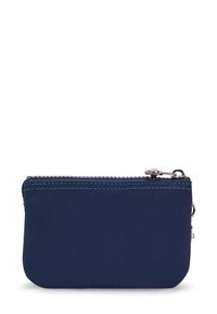Sacchetto in tessuto blu navy con chiusura a cerniera, forma arrotondata, dettaglio di cuciture lungo i bordi e un piccolo gancio in metallo per le chiavi.