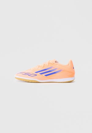 F50 CLUB IN - Saalijalgpalli saapad - beam orange/lucid blue/white