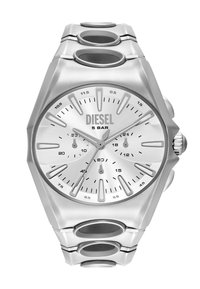 Silberne Edelstahl-Uhr mit achteckigem Gehäuse, analogem Zifferblatt und drei Unterzifferblättern. Verfügt über eine glatte Metalloberfläche und ein robustes Armband.
