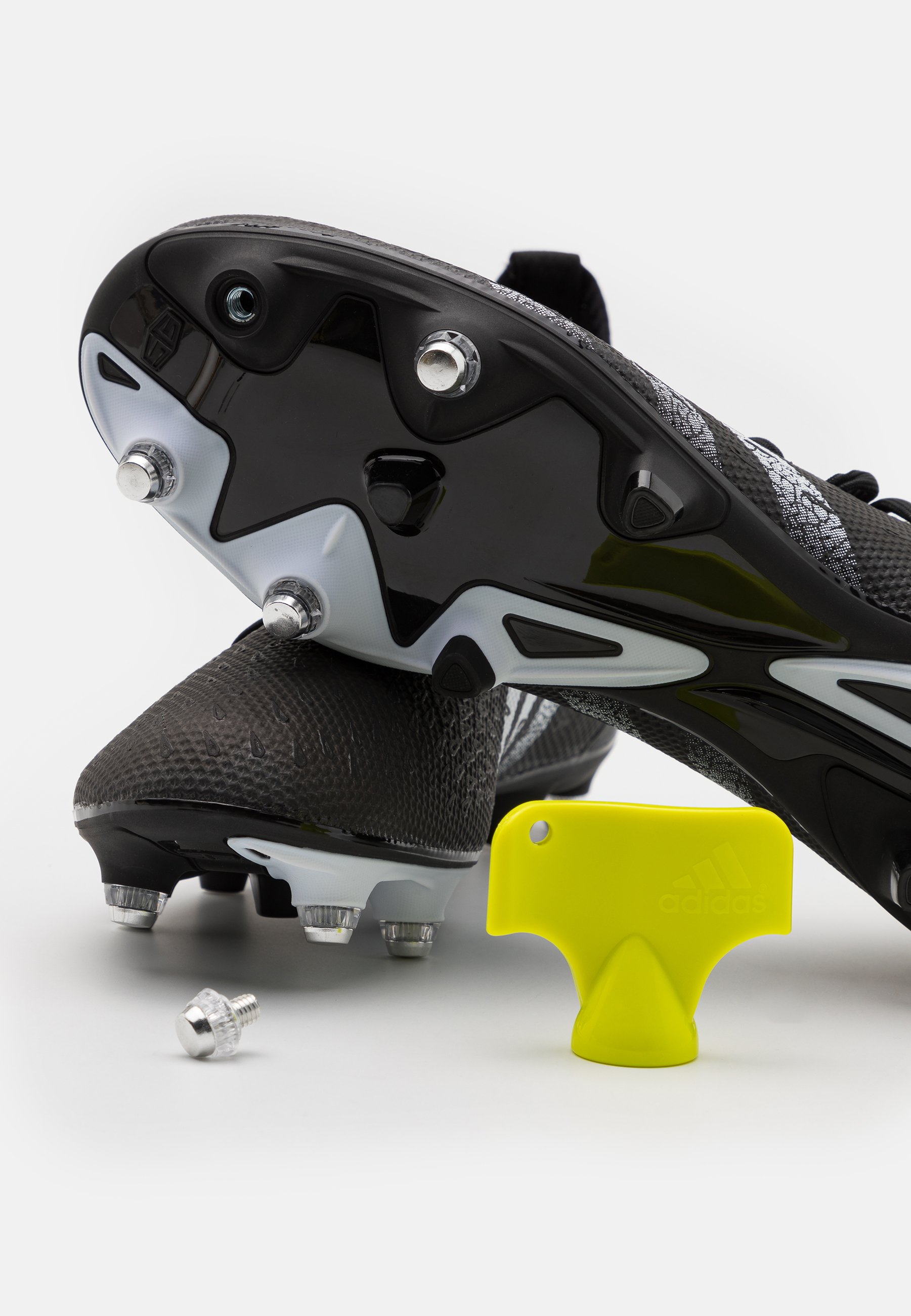 adidas Performance PREDATOR FREAK .3 SG - Botas de fútbol - core  black/footwear white/negro - Zalando.es