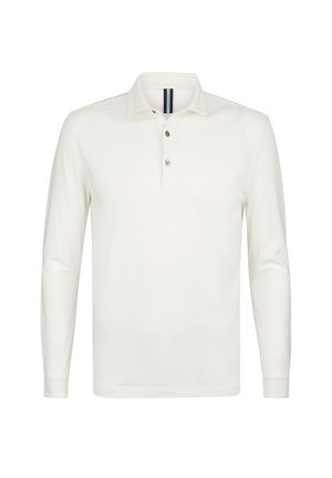 Langärmliges, weißes Poloshirt aus Baumwolle, mit Kragen, drei Knöpfen und einem dezenten horizontalen Streifendetail.