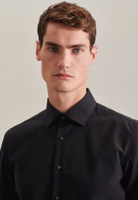 Seidensticker SLIM FIT - Camicia - black