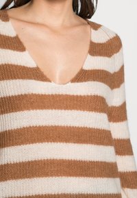 Esprit Collection Striktrøje - camel