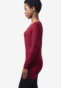 Urban Classics LADIES CUTTED VISCOSE L/S TEE - Topper langermet - burgundy