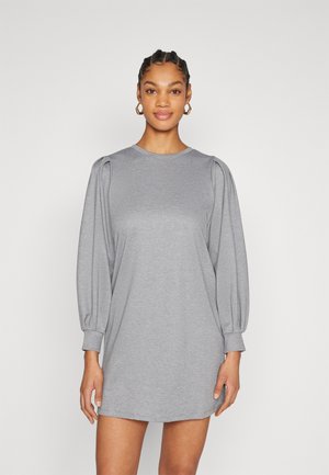 Vero Moda VMFEMI PLEAT DRESS - Φόρεμα ημέρας - medium grey melange