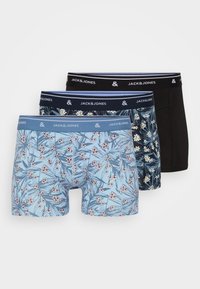 Sada boxerských trenýrek s třemi designy: jedny modré s květinovým vzorem, jedny námořnické s květinami a jedny jednobarevné černé. Všechny mají elastický pas s logem.