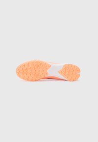 adidas Performance F50 LEAGUE TF - Muru jalgpallisaapad - beam orange/lucid blue/white