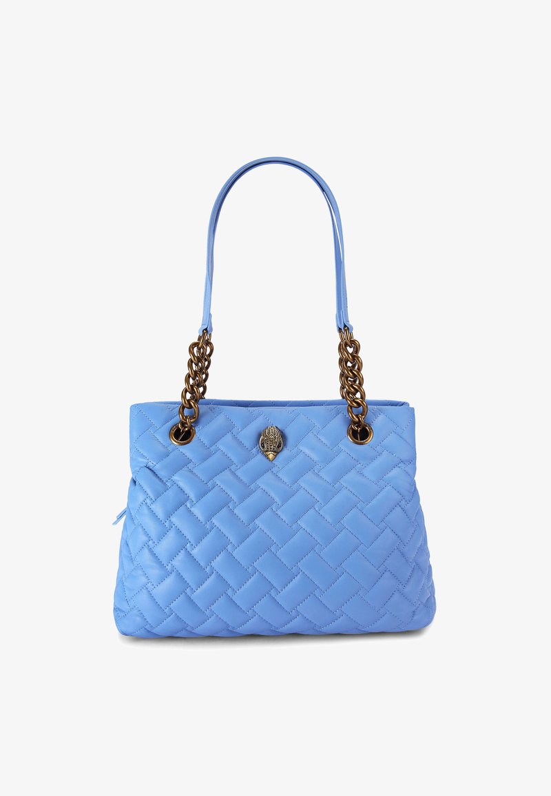 Niebieska pikowana torebka o strukturalnym kształcie i plecionym wzorze. Posiada złote łańcuchowe uchwyty oraz dekoracyjny metalowy akcent z przodu.