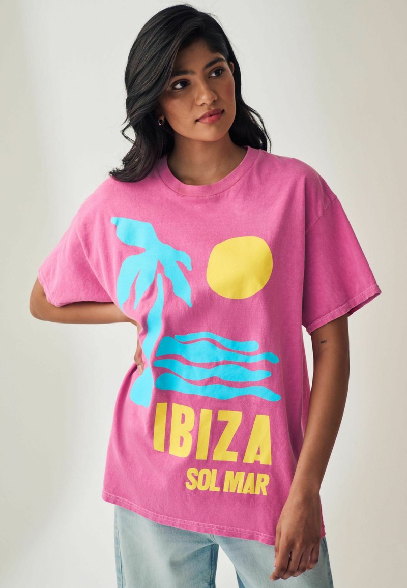 Next BRIGHT GRAPHIC CREW NECK  - T-shirt print - pink ibiza city