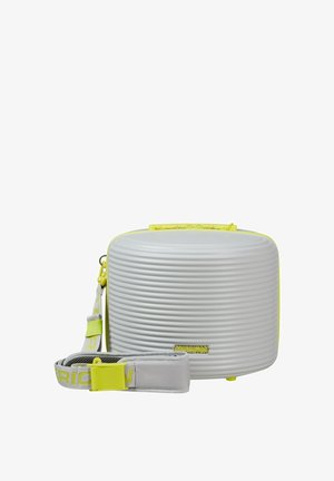 American Tourister, ROLLIO BEAUTY - Kulturbeutel - light grey/lime