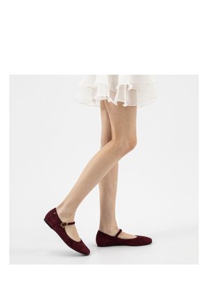 Wojas Baleríny s páskem - bordeaux 4406866