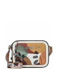Borsa a tracolla multicolore con motivi astratti, dettagli in pelle e una tracolla removibile. Presenta un charm decorativo a forma di gatto sulla cerniera.