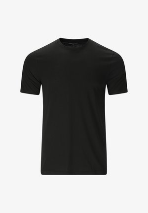 Czarna koszulka z okrągłym dekoltem, wykonana z miękkiego, lekkiego materiału. Krótkie rękawy, prosty dół, minimalne detale przeszyć. Gładki kolor, bez wzorów.