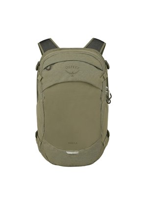 Sac à dos Osprey Nebula vert olive avec bretelles rembourrées et plusieurs compartiments zippés, vue de face.