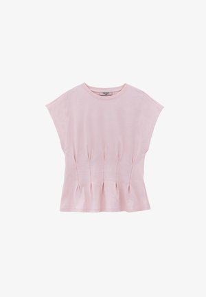 Jasnoróżowa bluzka z krótkim rękawem, okrągłym dekoltem i pionowymi zakładkami zbierającymi materiał w talii.