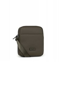 Borsa a tracolla rettangolare verde oliva, realizzata in nylon tessurizzato, con chiusura a zip e tracolla regolabile. Etichetta del marchio sul davanti.